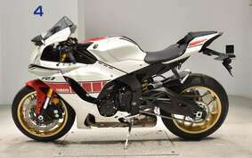 YAMAHA YZF-R1 2022 RN65J