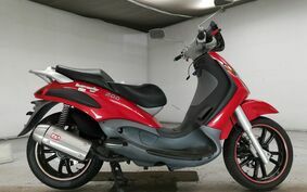 PIAGGIO BEVERLY 200 M282