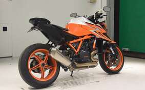 KTM 1290 SUPER DUKE R