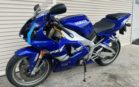 YAMAHA YZF-R1 1999 RN01