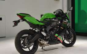 KAWASAKI ZX-25R ZX250E