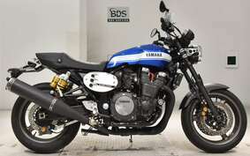 YAMAHA XJR1300 C 2015 RP19