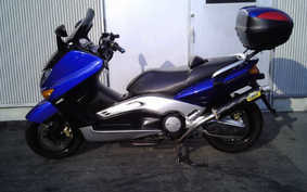 YAMAHA T-MAX 2004 SJ02J