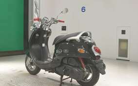 YAMAHA VINO 125 SE24