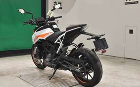 KTM 390 DUKE 2022