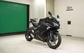 KAWASAKI ZX-25R ZX250E