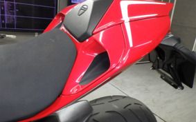 DUCATI 1199 PANIGALE R 2013