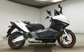 APRILIA SRV850 2015 M551