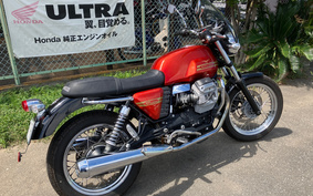 MOTO GUZZI V7 CLASSIC 2013