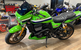 KAWASAKI ZRX1200 DAEG FIN 2017 ZRT20D