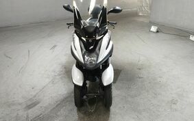 YAMAHA TRICITY 125 SE82J