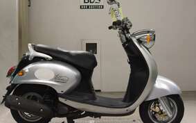 YAMAHA VINO 125 SE24