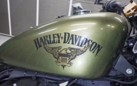 HARLEY XL883N 2015