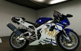 YAMAHA YZF-R1 2000 RN01