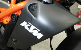 KTM 125 DUKE JPA40