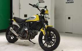 DUCATI SCRAMBLER ICON 2015