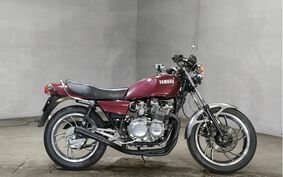 YAMAHA XJ550 4V8