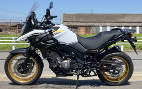 SUZUKI DL650 ( V-Strom 650 ) ABS 2022 C733M