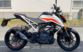 KTM 390 DUKE 2023 JPJ40