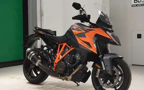 KTM 1290 SUPER DUKE GT 2022