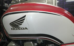 HONDA CB750 GEN 2 K RC42