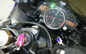 YAMAHA YZF-R6 2011 RJ16