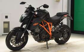 KTM 1290 SUPER DUKE R 2015 V3940