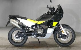 HUSQVARNA ノーデン901 2024 UN6