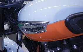 TRIUMPH BONNEVILLE T100 2022