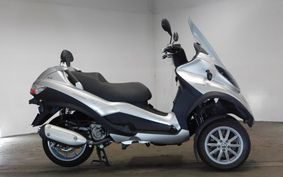 PIAGGIO MP3 250 LT M641