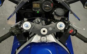 YAMAHA YZF-R1 1999 RN011