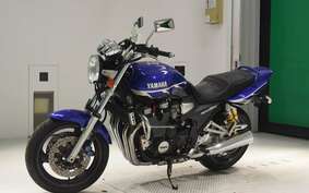 YAMAHA XJR1300 2000 RP03J