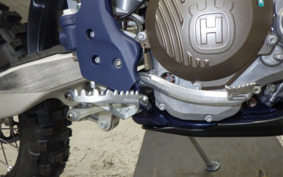 HUSQVARNA FE250