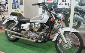 YAMAHA DRAGSTAR 250 VG02J