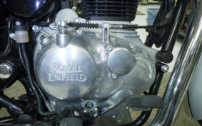 ROYAL ENFIELD CLASSIC 2023