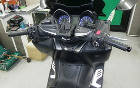 YAMAHA T-MAX 560 T 2020 SJ19J