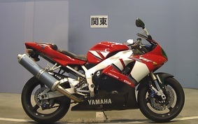 YAMAHA YZF-R1 2000 RN04