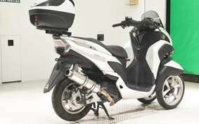 YAMAHA TRICITY 125 SE82J