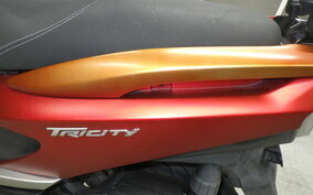 YAMAHA TRICITY 125 SE82J