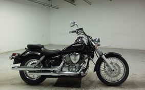 YAMAHA DRAGSTAR 250 2002 VG02J