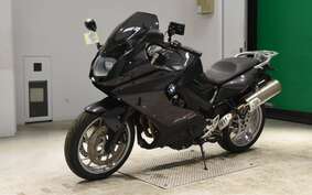 BMW F800GT 2014 0B03