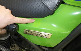 KAWASAKI ZRX400 1999 ZR400E