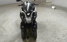 YAMAHA TRICITY 125 SE82J