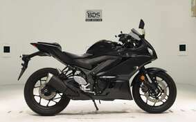 YAMAHA YZF-R3 2022 RH13J