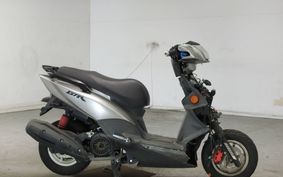 YAMAHA GTR125 SE51