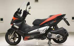 APRILIA SR MAX 300 2012