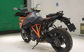 KTM 1290 SUPER DUKE GT 2024