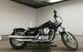 YAMAHA DRAGSTAR 250 VG02J