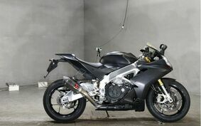 APRILIA RSV4R 2013 不明