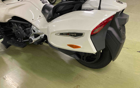 BRP CAN-AM Spyder F3 2016